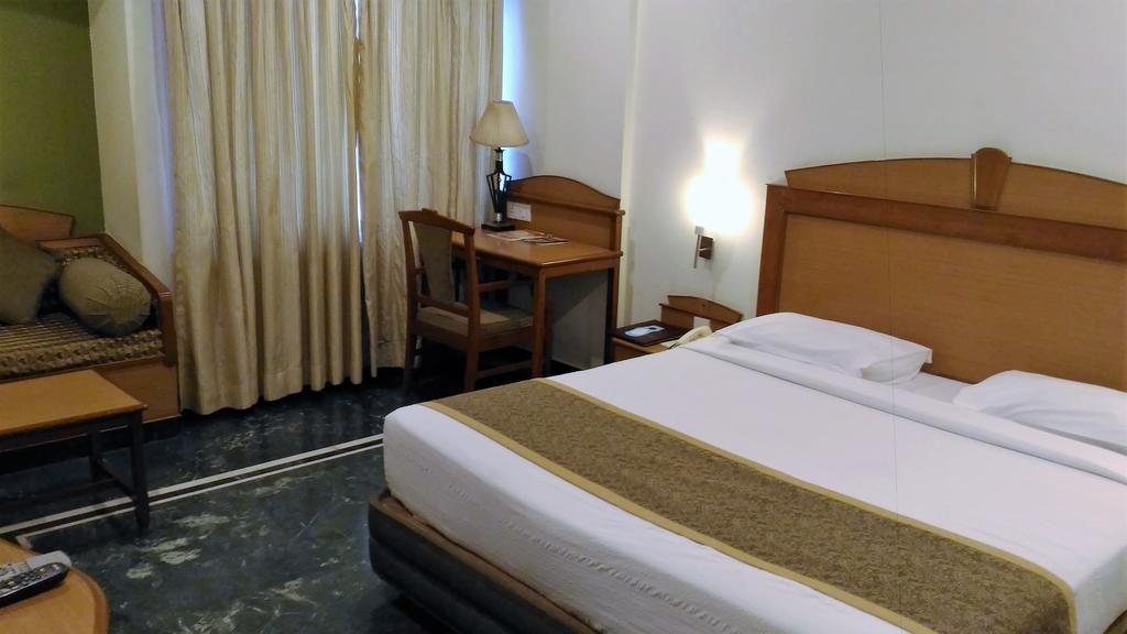 Hotel Taj Tristar Hyderabad Esterno foto