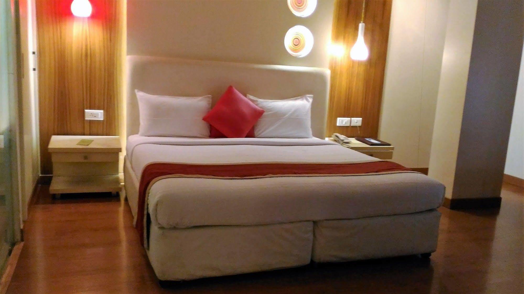 Hotel Taj Tristar Hyderabad Esterno foto