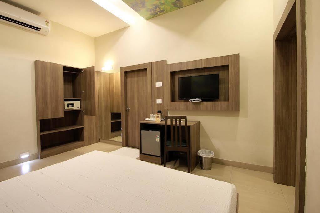 Hotel Taj Tristar Hyderabad Esterno foto