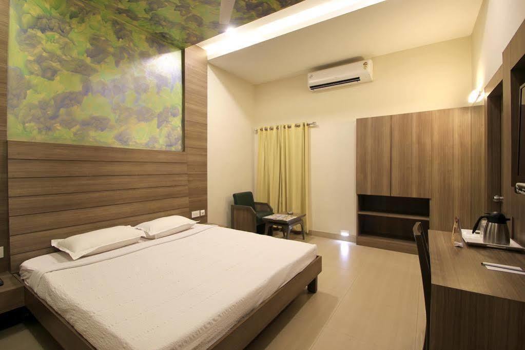 Hotel Taj Tristar Hyderabad Esterno foto